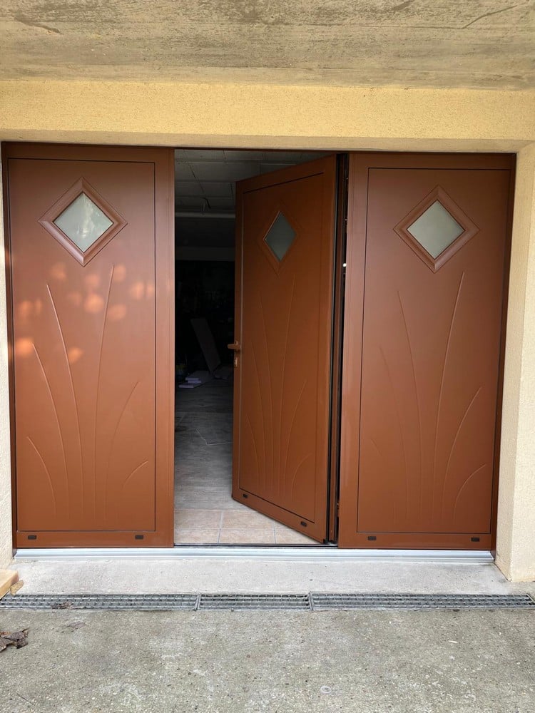 Installation d’une Porte de Garage à Vitry-sur-Seine : Modèle ZAD de Gypass Installation d'une Porte de Garage à Vitry-sur-Seine : Modèle ZAD de Gypass